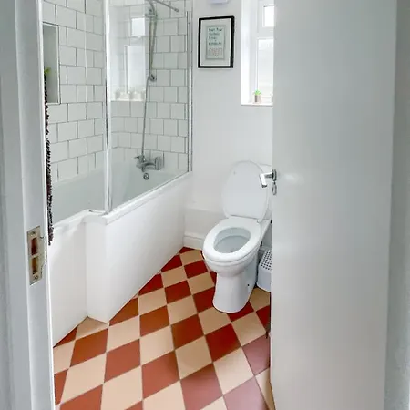 Sleeps 16 With Style And Space- And A Hot Tub! Дом отдыха *