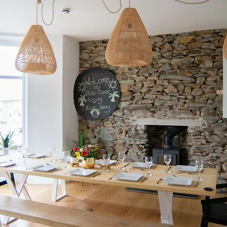 Sleeps 16 With Style And Space- And A Hot Tub! Ньюки