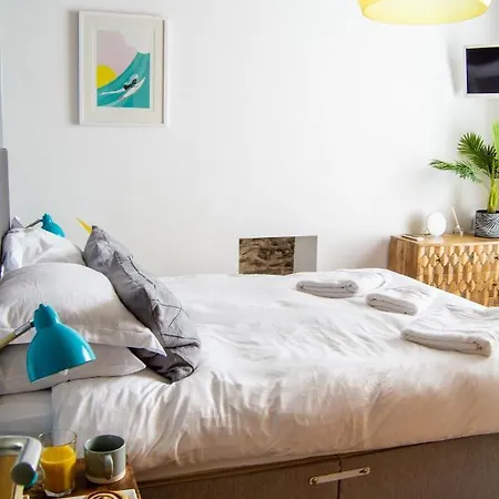 Sleeps 16 With Style And Space- And A Hot Tub! * Ньюки
