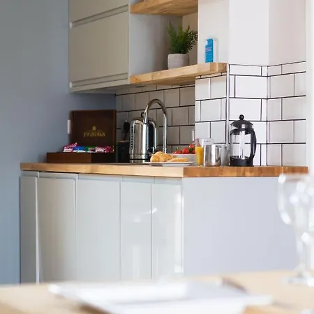 Casa vacanze Sleeps 16 With Style And Space- And A Hot Tub!